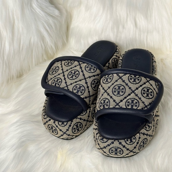 Tory Burch T Monogram Bubble sandals - Picture 5 of 8